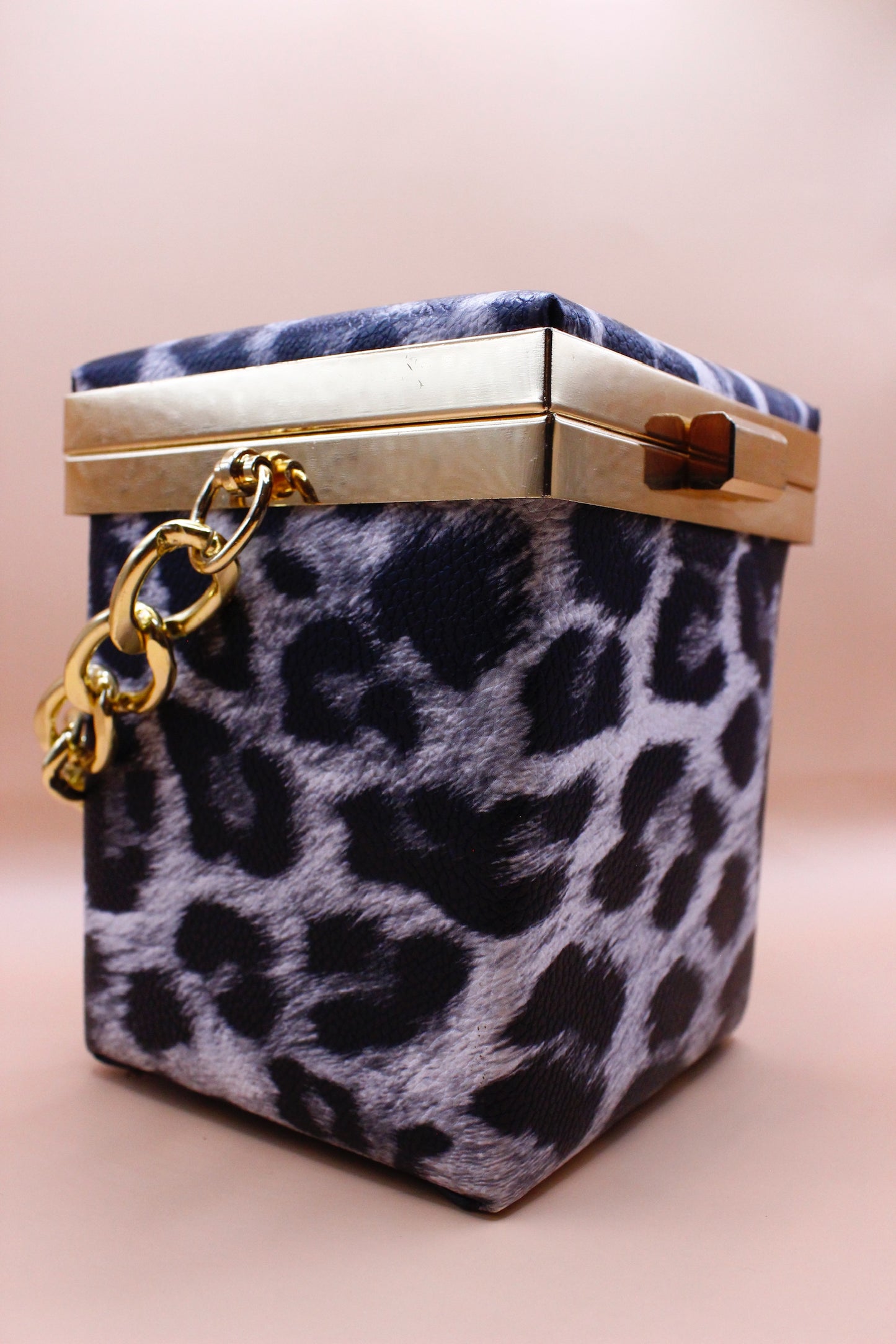 Snow Leopard Box - Handbag