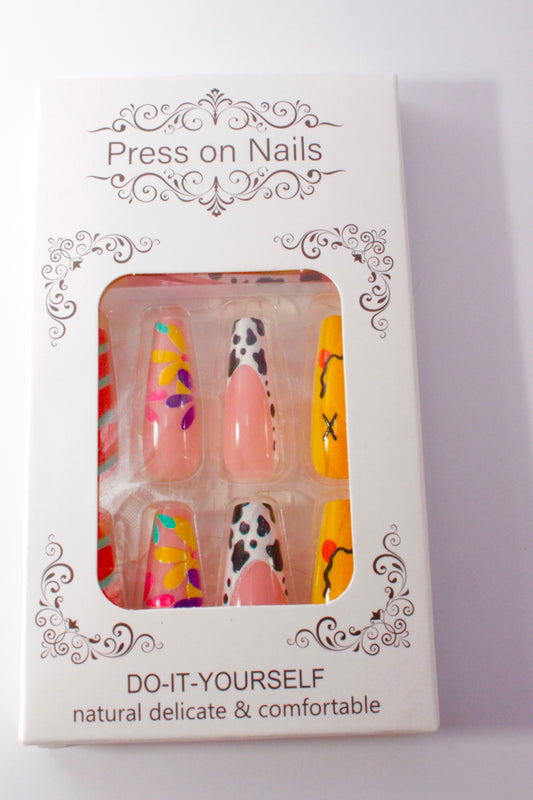 Alice in Wonderland - Press On Nails